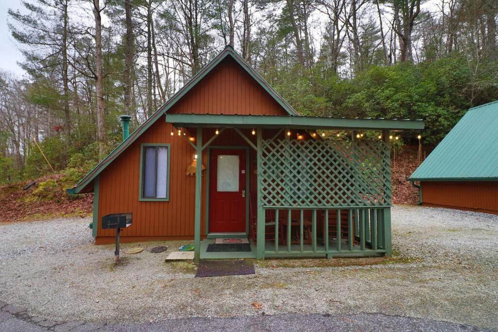 Cute Updated Mountain Cabin Fireplace #3 海伦 外观 照片